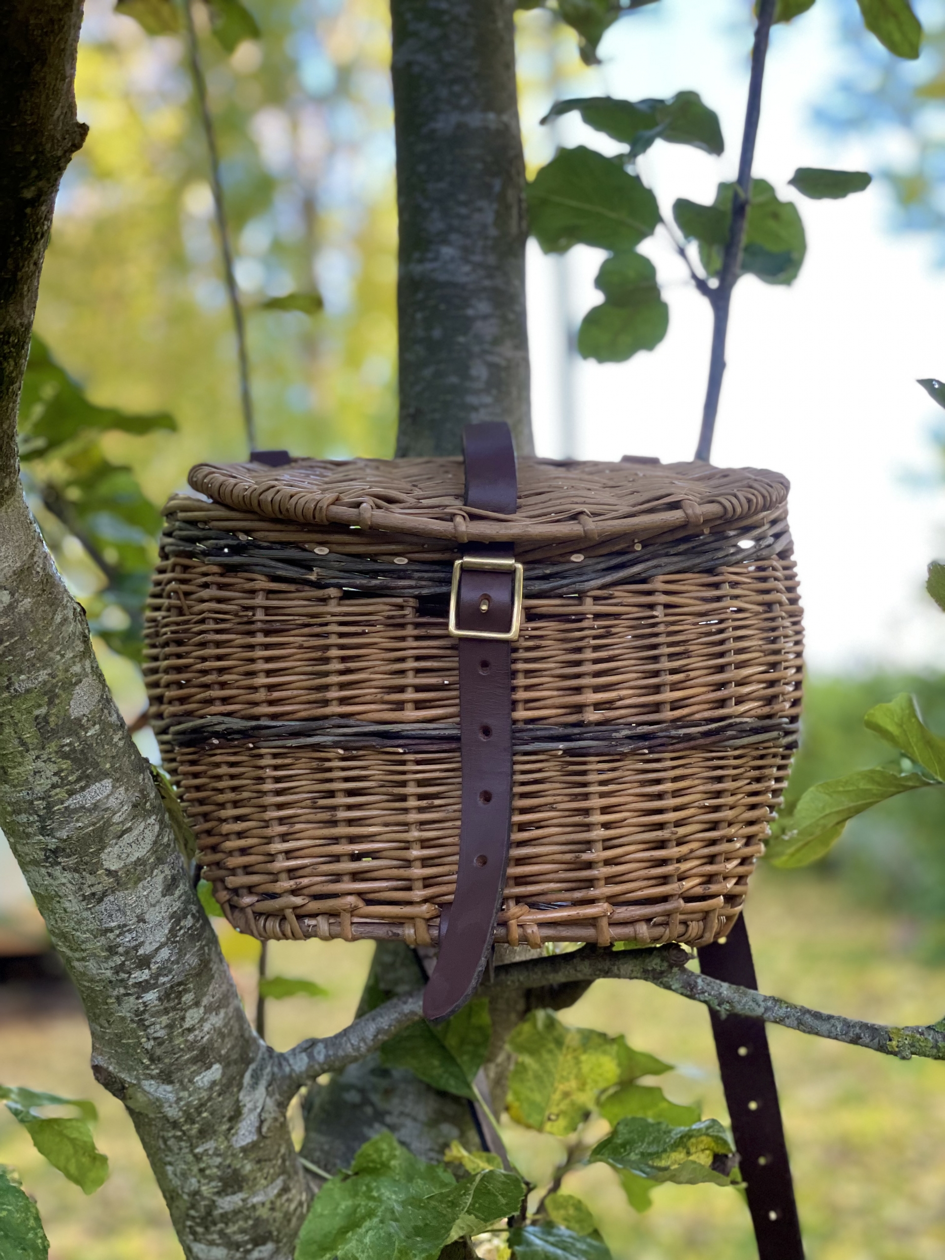 Willow Foraging Basket with Shoulder Strap - Image 5